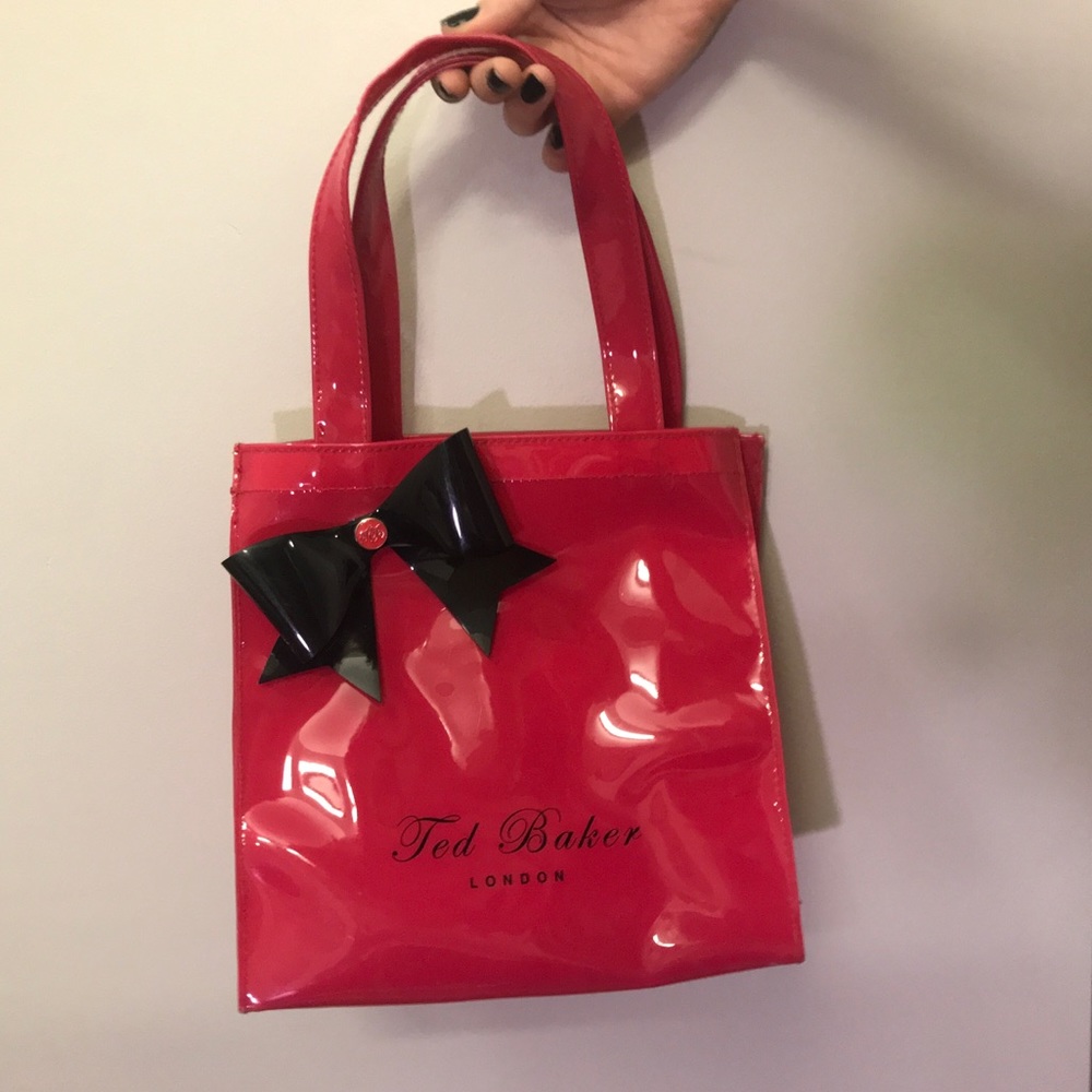 🎀❤️Ted Barker London vinyl icon tote❤️🎀